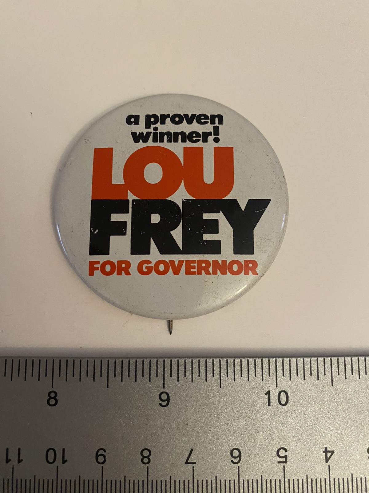 Lou Frey For Governor Florida Pin Back Button P108