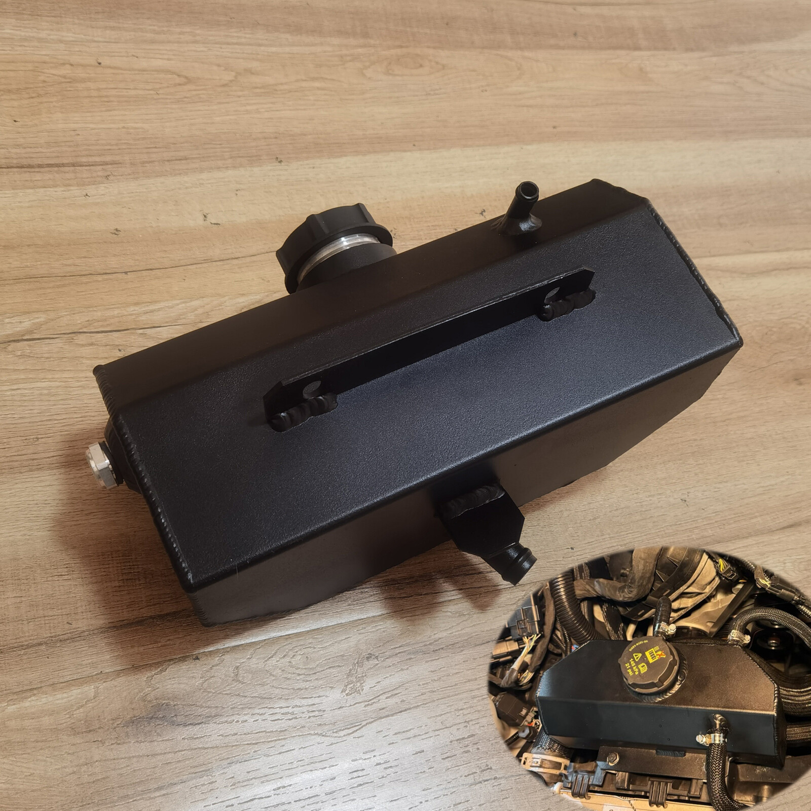 Aluminum Coolant Radiator Expansion Water Overflow Tank For Ford Mustang 2015 16