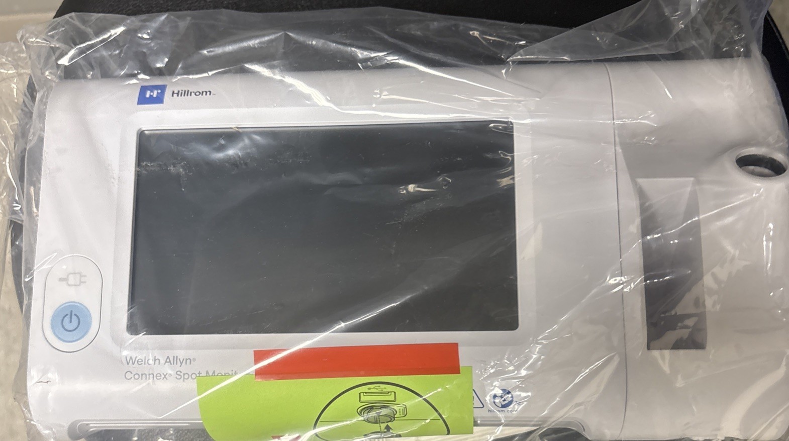 New Hillrom/Welch Allyn Connex Spot Monitor & THERMOMETER - NIBP