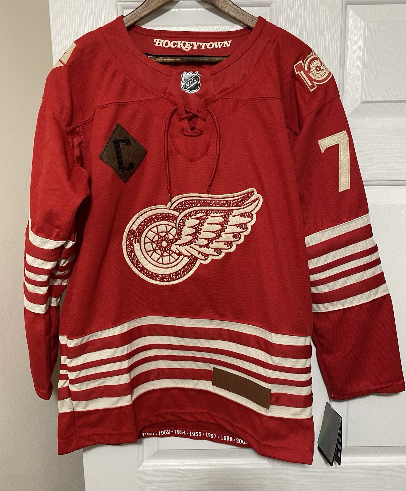 Detroit Red Wings Dylan Larkin Jersey #71 Sizes M L
