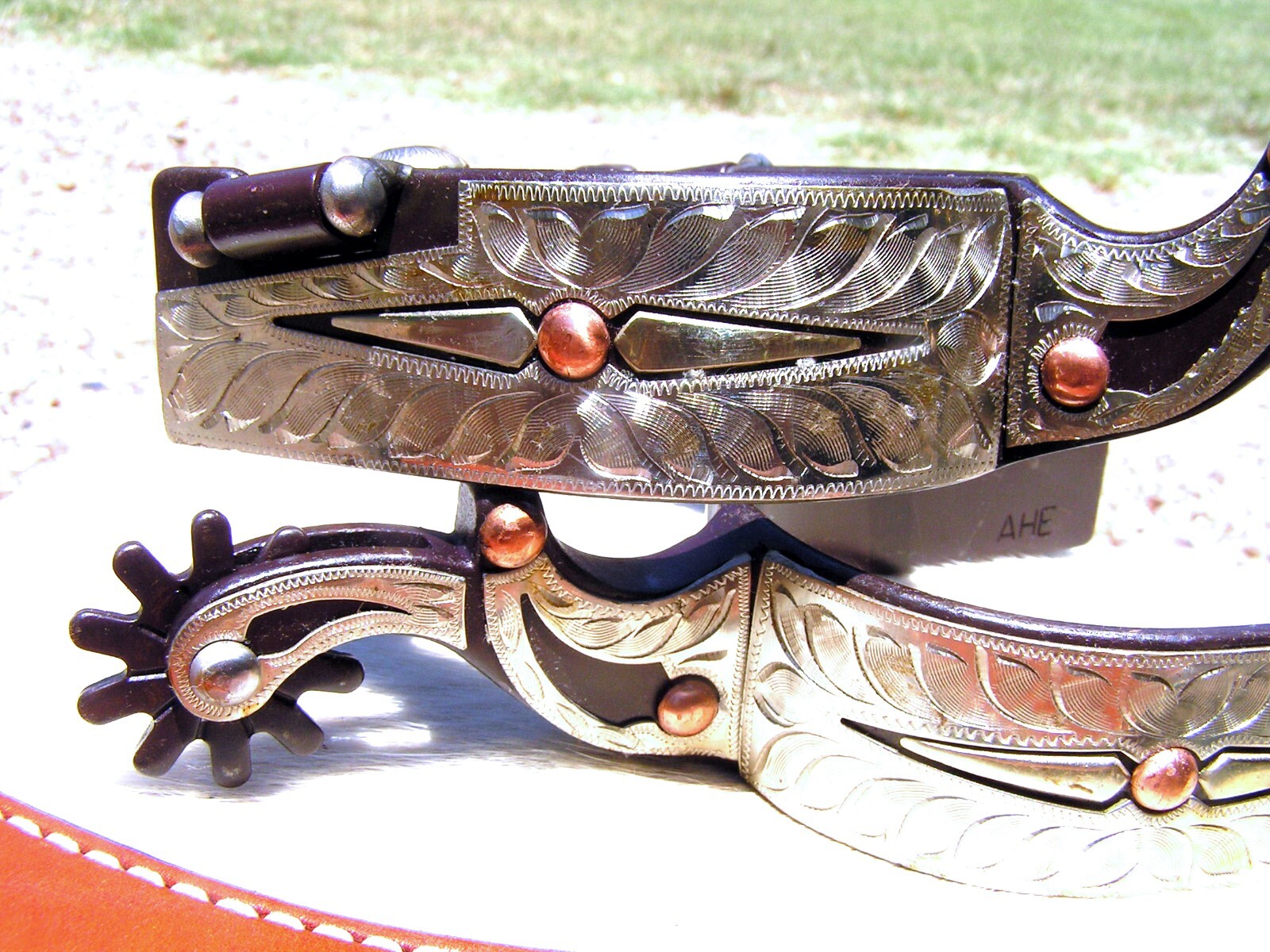 Men's show spurs WITH leather straps