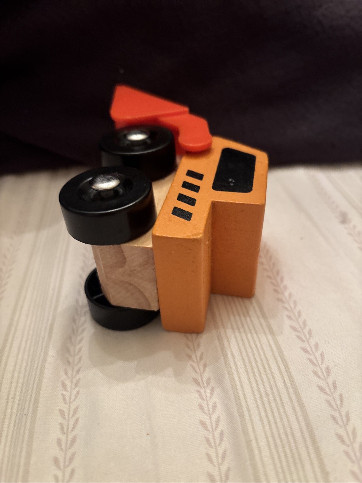 Giggle Scape Wooden Toy Truck Excavator Construction Vehicle