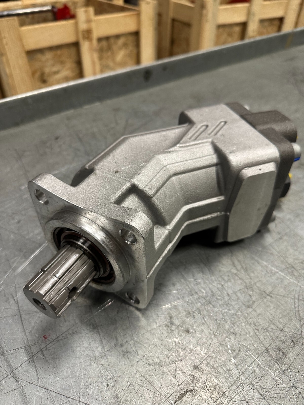 Aluminum Bent Axis Hydraulic Pump 28 GPM