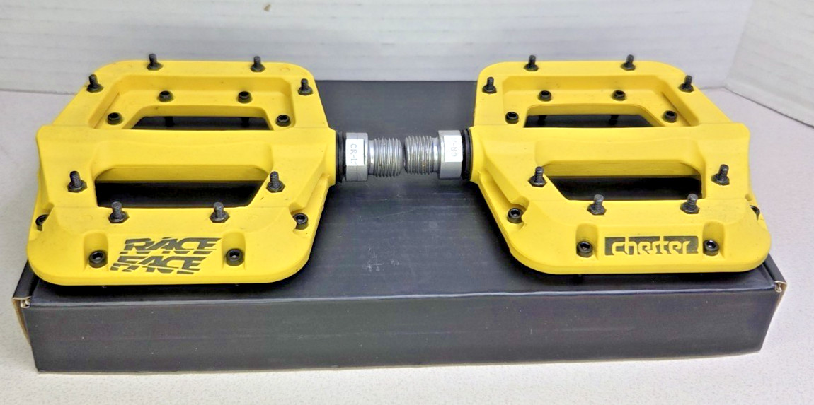 Race Face Chester Pedals Yellow