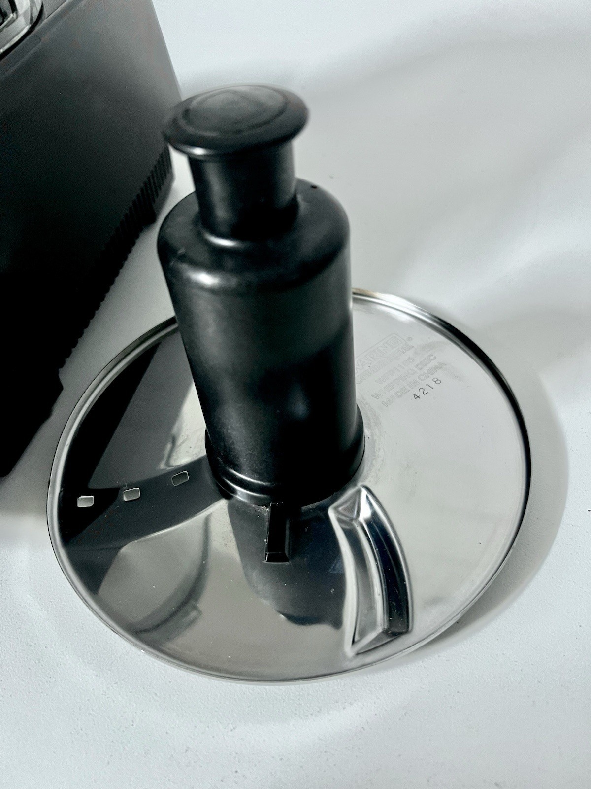 Waring Commercial WFP11SW 2.5 Qt Food Processor - LiquiLock Seal 3/4 HP Motor