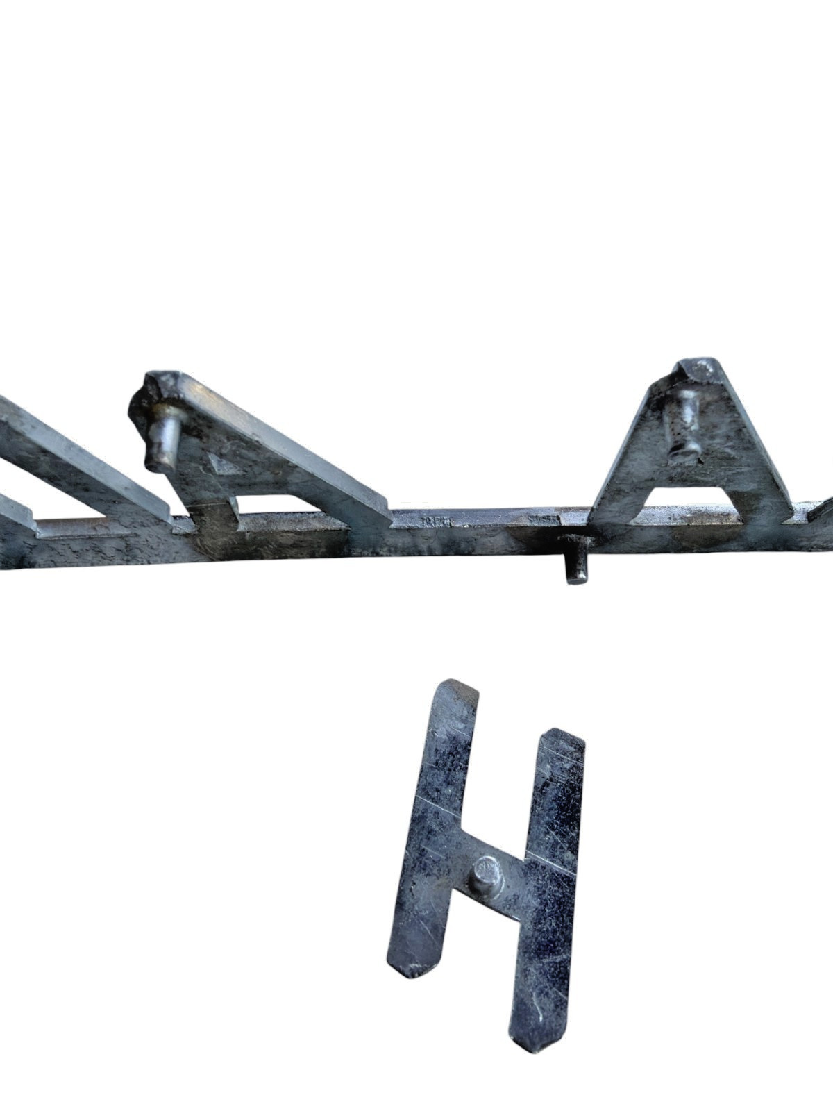 1940 Graham Sharknose Hollywood Trunk Emblem 14" Original – Needs "H" Repair