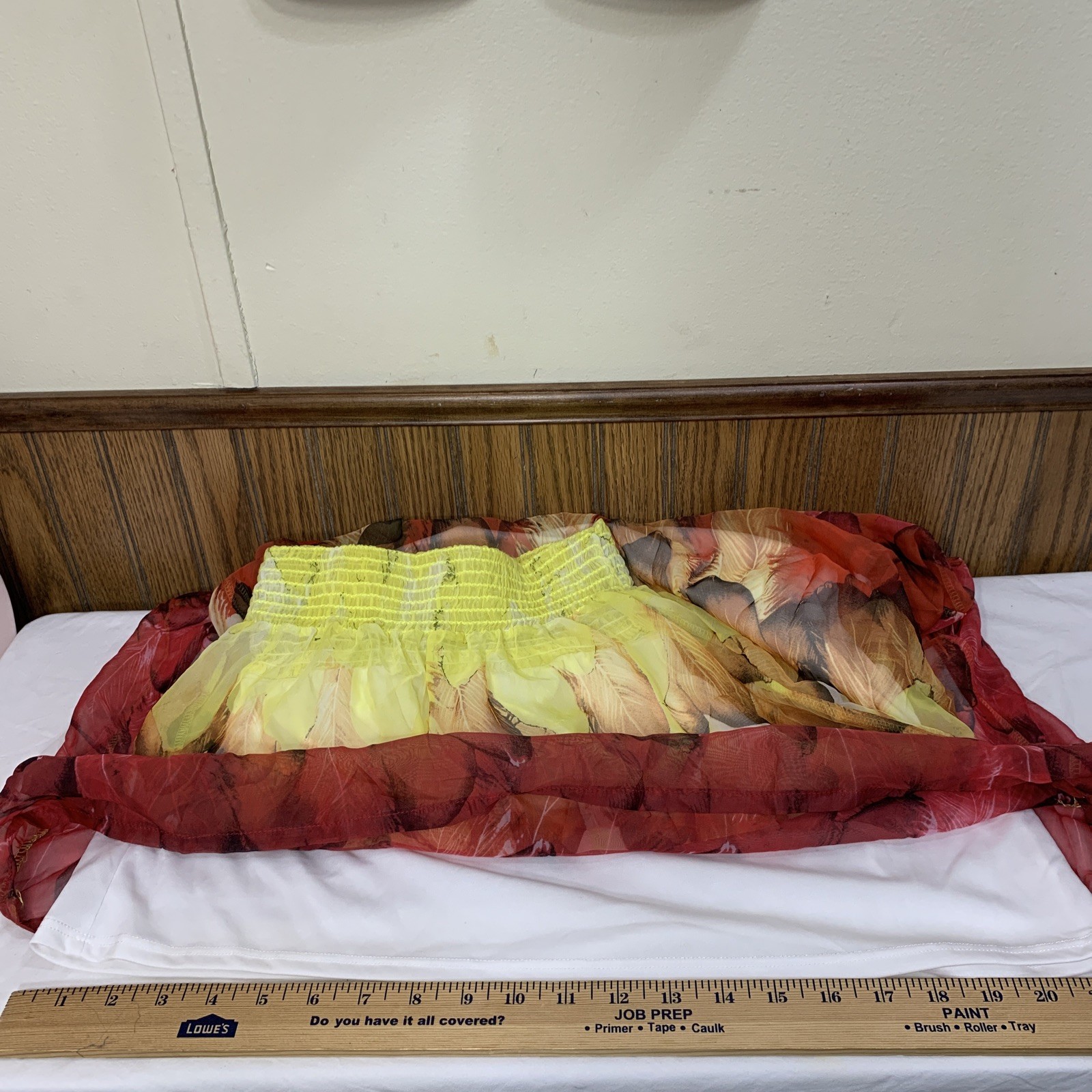 Long Maxi Skirt Size Small Sheer Overlay Lined Multi Color Feather Prints Charm