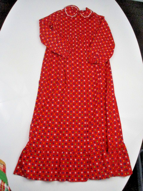 Pilgrim Pioneer Costume Girl Colonial Prairie Dress Apron Bonnet Floral Plaid