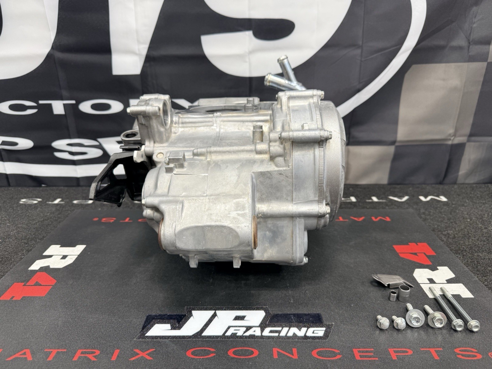 2023 HONDA CRF250R OEM ENGINE CASES LEFT/RIGHT W/COVERS COMPLETE! 11300-K95-AA0