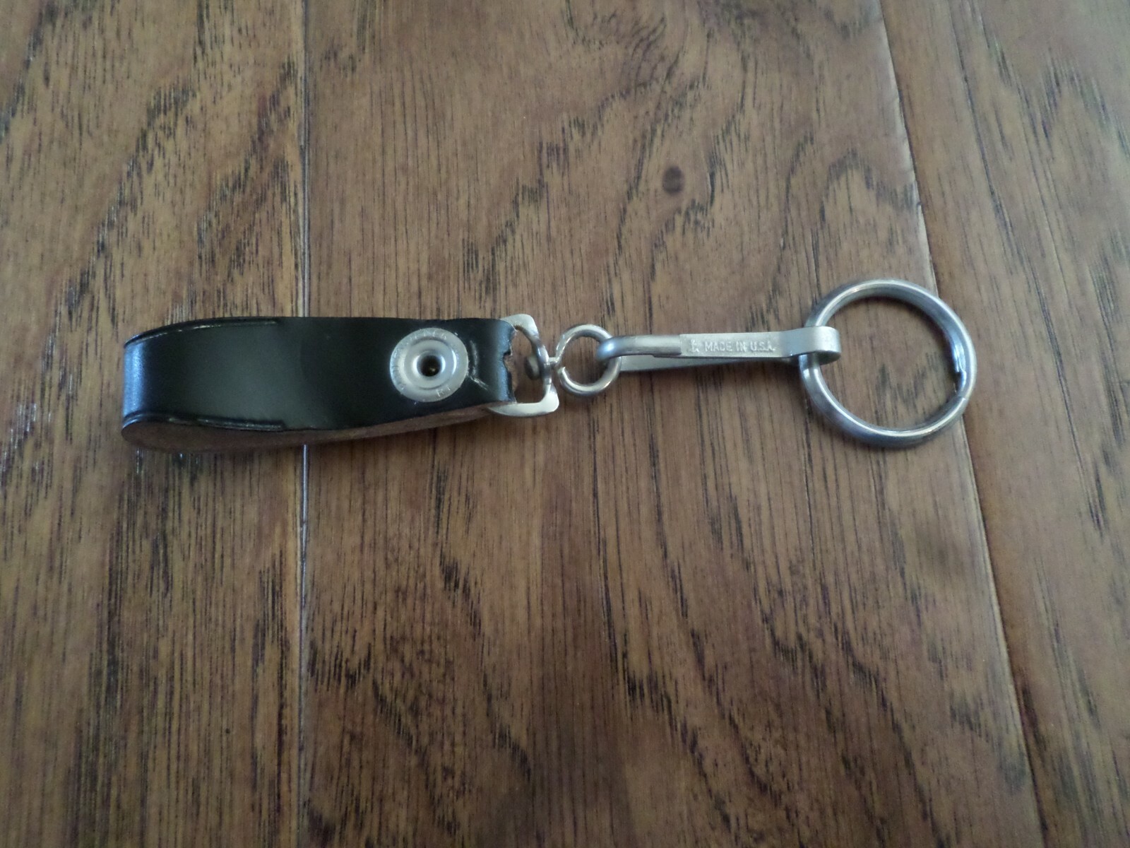 VINTAGE U.S NAVY BLACK LEATHER BELT KEEPER KEY CHAIN RING USA MADE BUCHEIMER