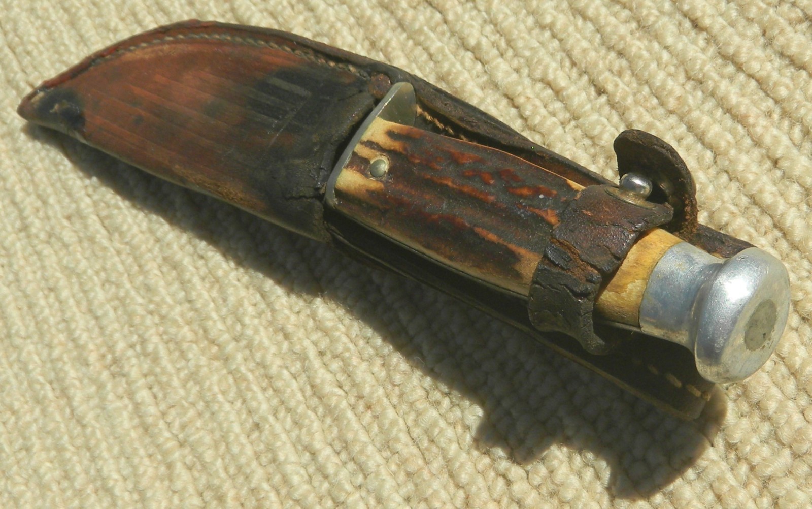 Case Fixed Blade Hunting ,Trapping , Hiking, Camping Knife with Sheath Vintage