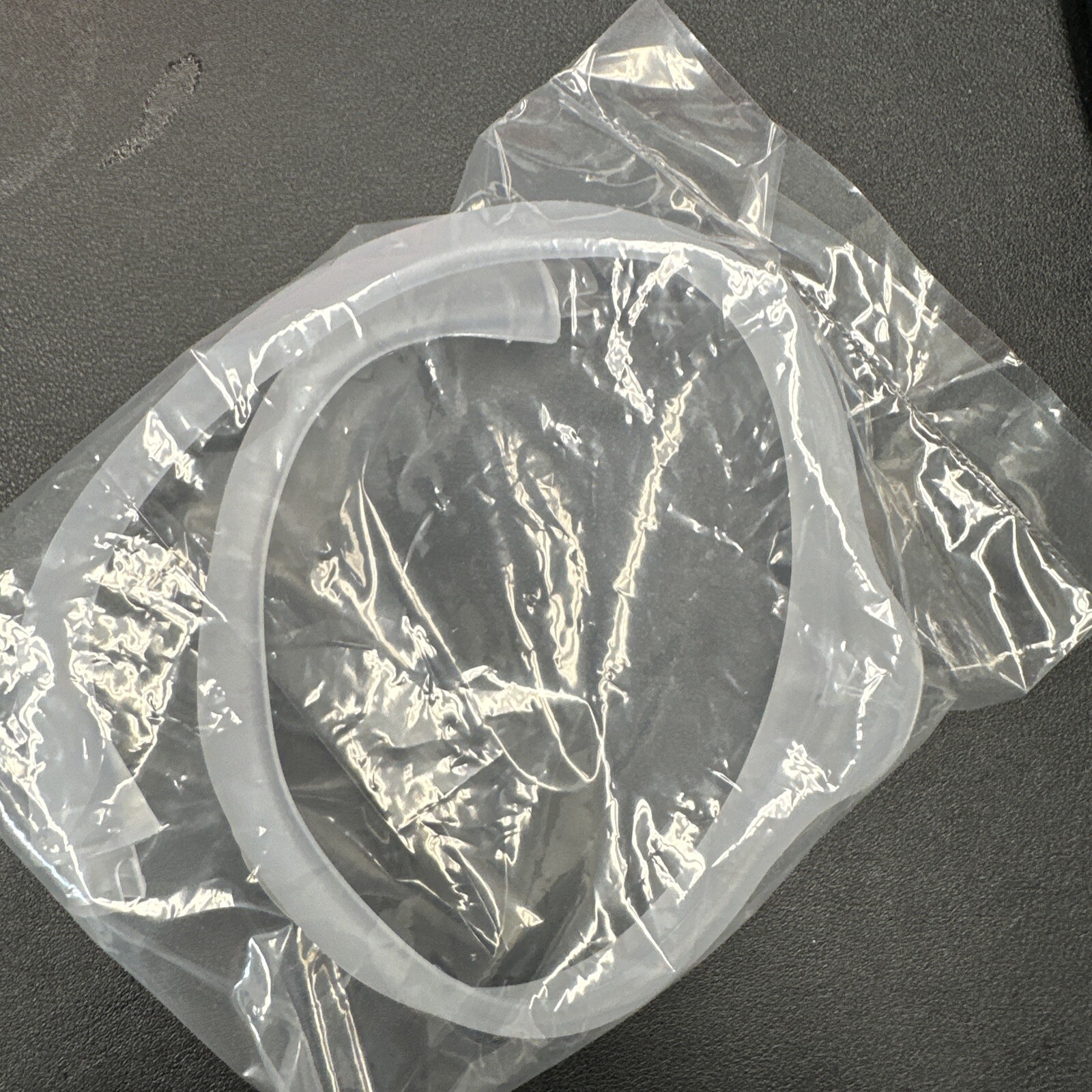 Respironics DreamWear Medium Frame. Model 1116746. New