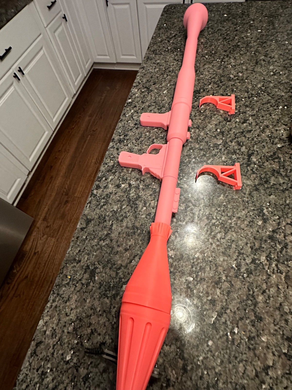 Quality 3D Printed Replica RPG-7 Rocket Propelled Grenade Launcher w/ Wall Mount