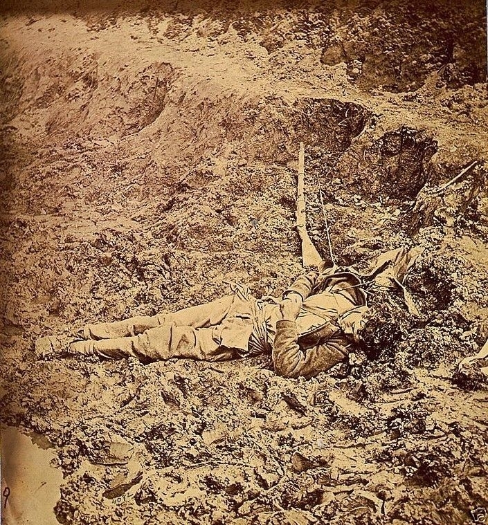 Dead Confederate soldier Fort Mahone Trench Petersburg - 8x10 Civil War Photo