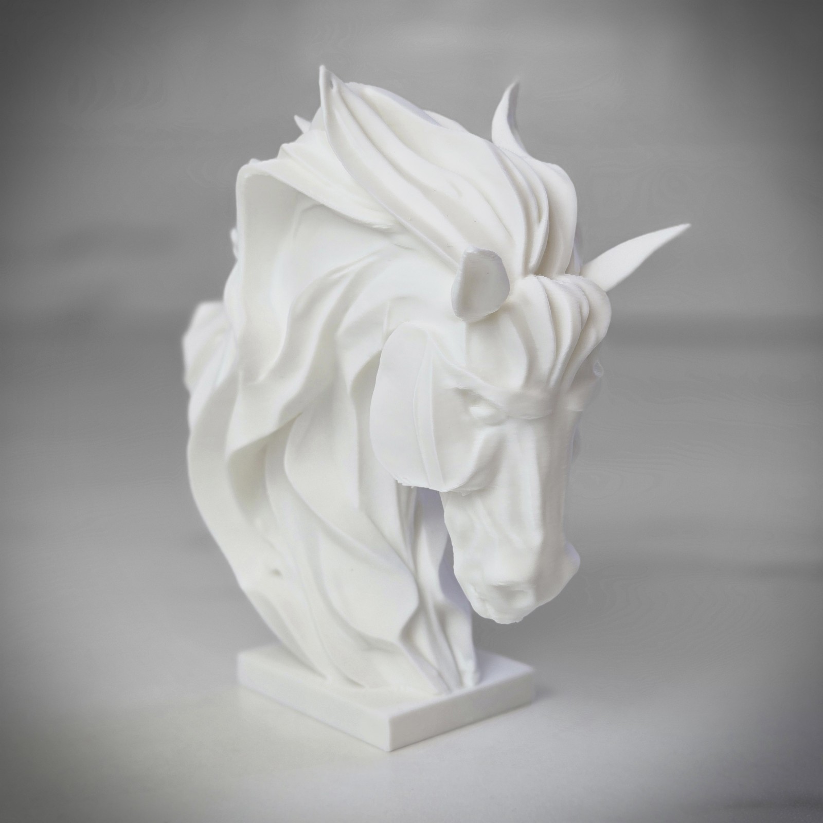 Horse Head Sculpture – Matte White 3D Printed Art Statue – Modern Home Decor...