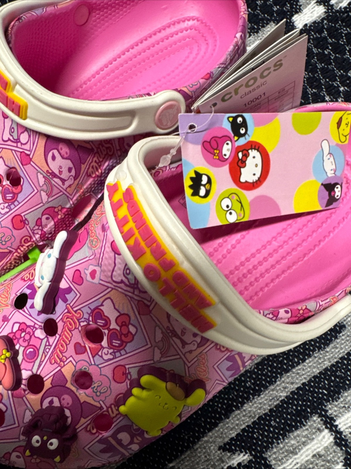 CROCS HELLO KITTY KIDS LIMITED EDITION SIZE C11