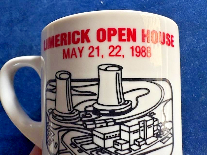 Vtg 1988 Limerick Nuclear Generating Station "Open House" Staff Vol. MUG - 3.5"
