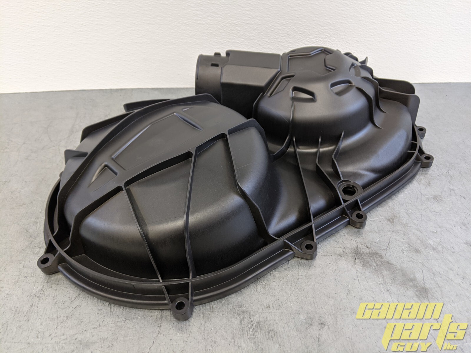 CanAm 420212711 Outer Clutch Cover Belt Box 2021+ Commander Defender LONG OUTLET