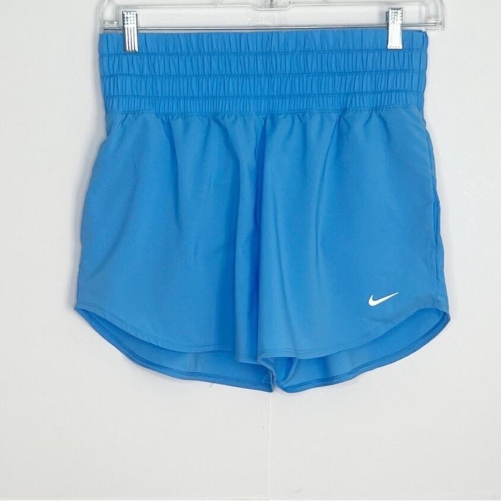 Nike Womens Dri Fit Shorts Size Medium