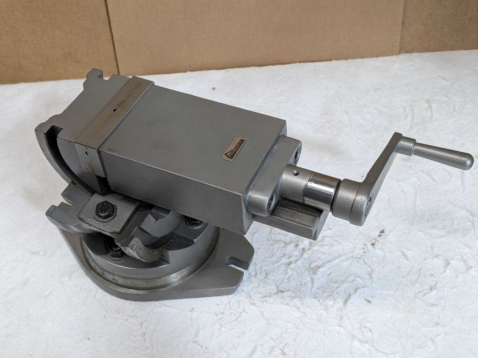 Gibraltar 3-Axis Tilting Angle Machine Vise w/ Swivel Base 4" Jaw Width 110052