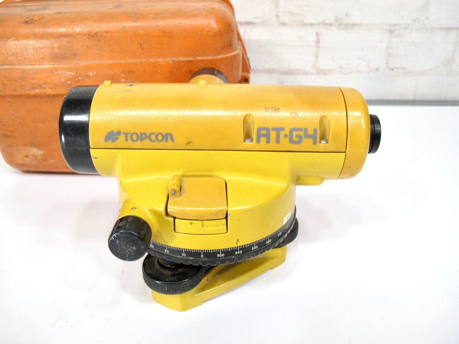 Topcon AT-G4 Automatic Survey Level w/ Case 26x Magnification