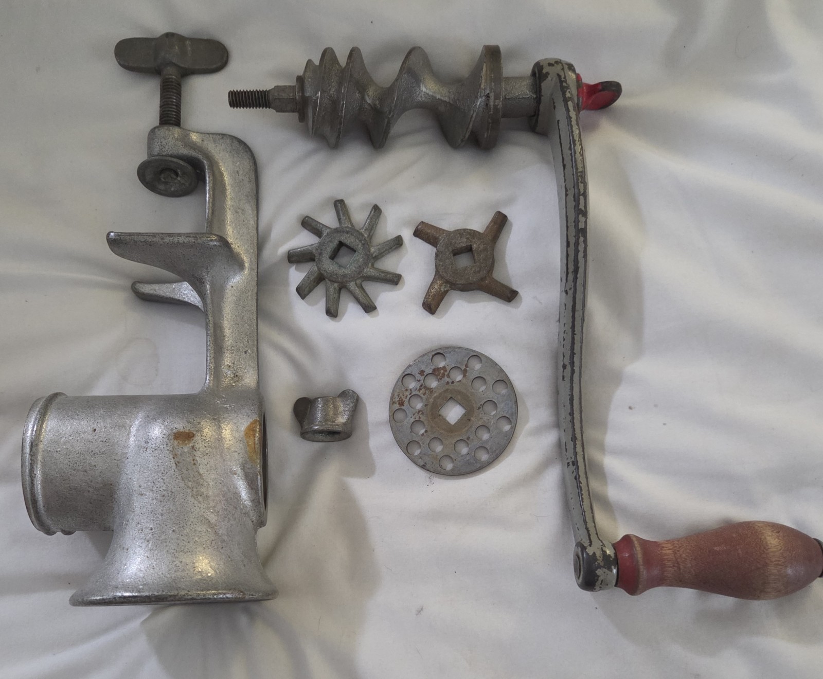 VINTAGE 1930s MERIT #15 CAST IRON COUNTER TOP MEAT GRINDER