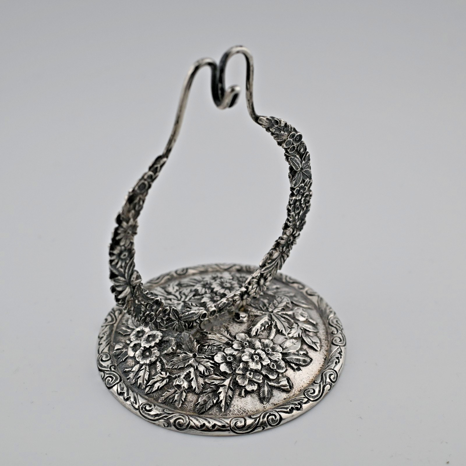 Rare Large Sterling Silver S. Kirk & Son Repousse 4 1/8" Watch Holder 925/1000