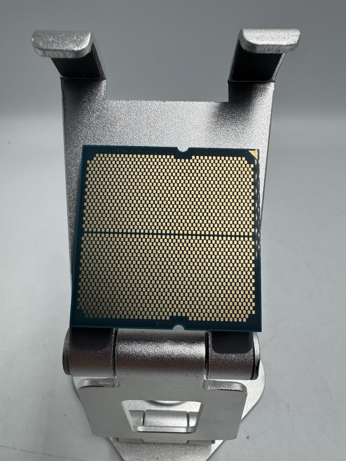 AMD Ryzen 7 9850X3D Desktop Processor New No Box