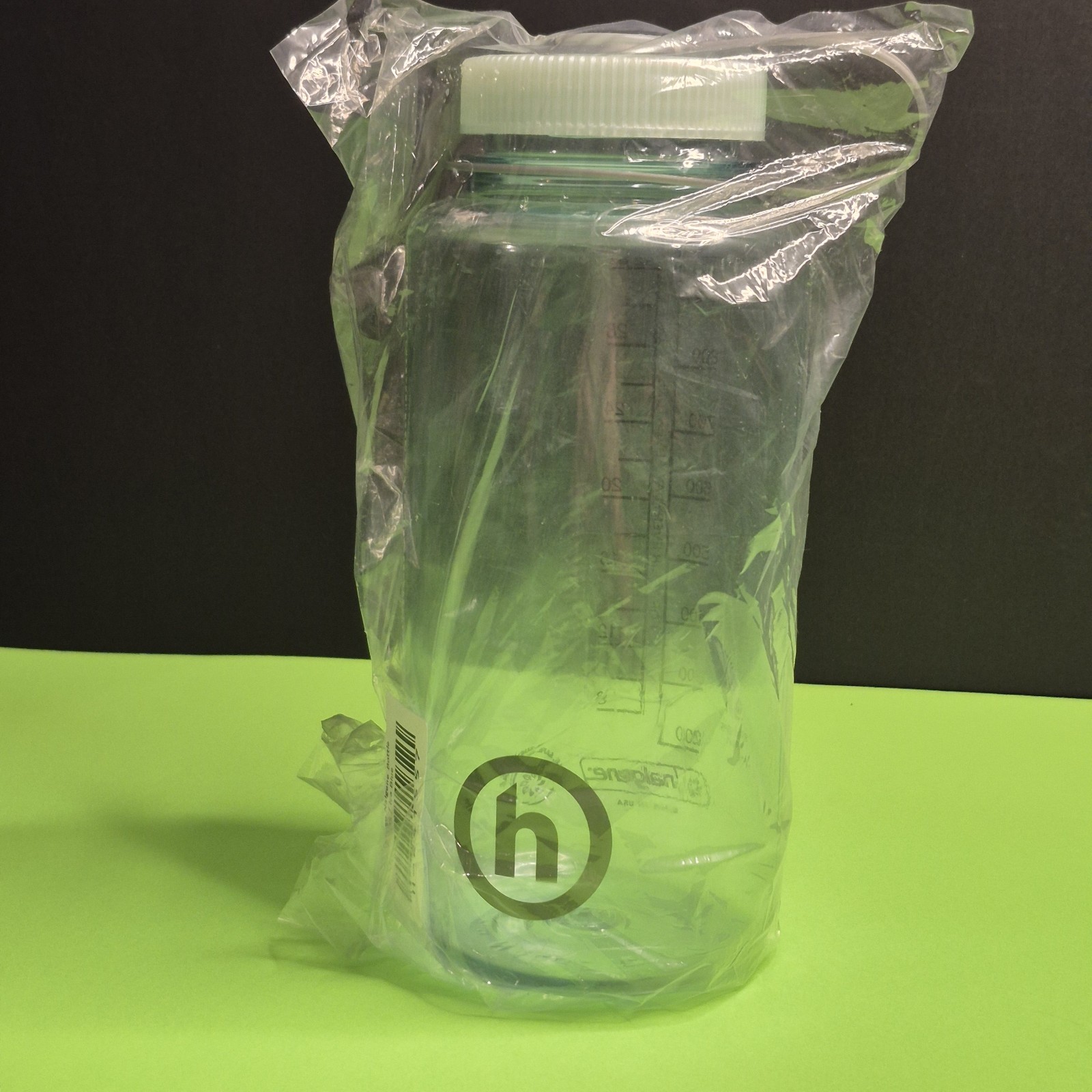 HIDDEN NY NEW YORK ACCESSORIES! VOL DISCOUNT BUNDLE! AASICS UMBRO AND WANDER