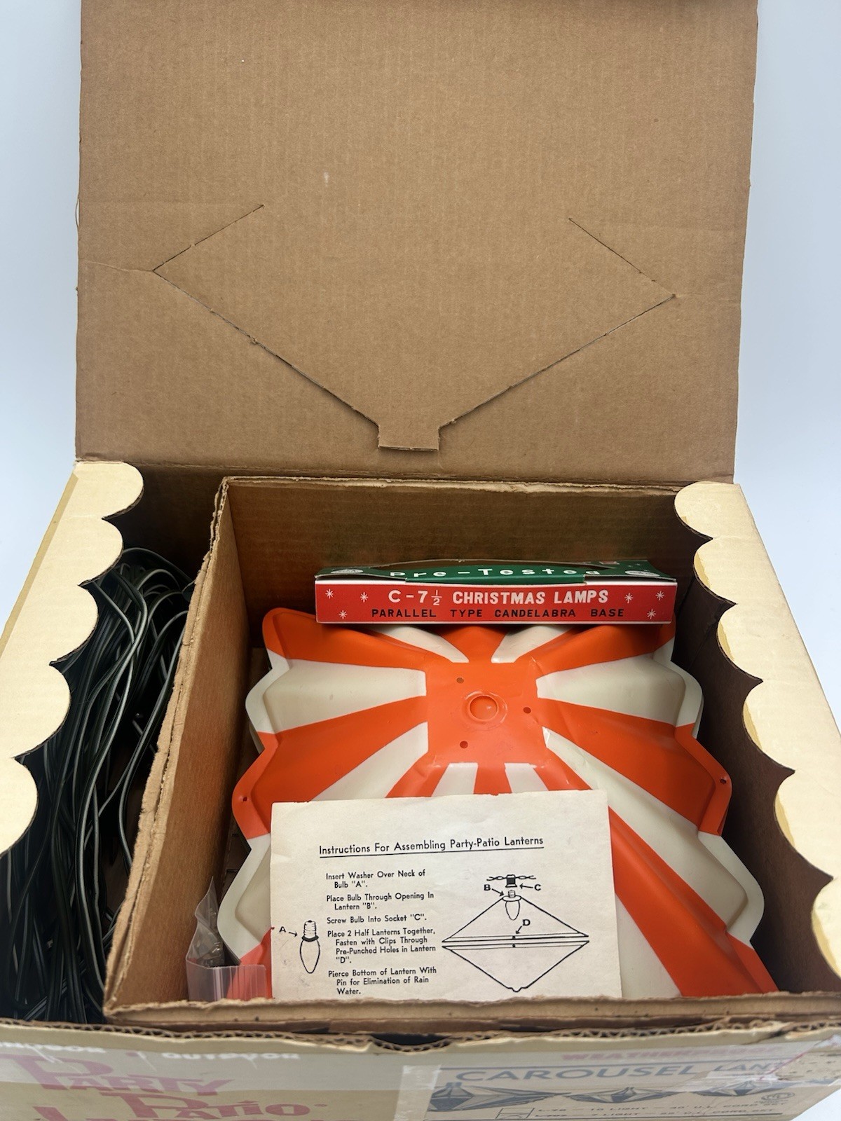 Vintage CAROUSEL Party Patio Lanterns - MCM Seven 7 Light Set USA 25 Ft Complete