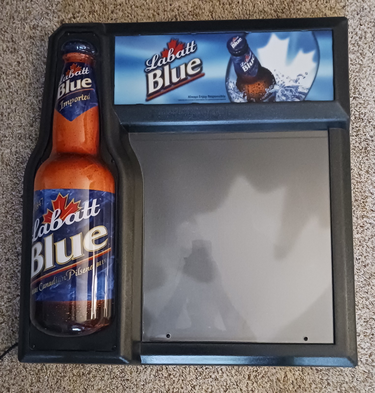 Vintage 27×26 Lighted Labatt Blue Beer Bar Pub Sign Man Cave