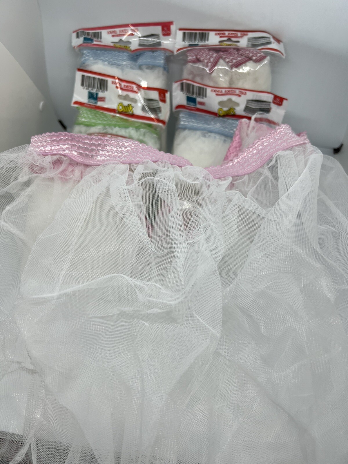 Bird Cage Pocket Seed Catcher Mesh Tulle XL Cir Max 80” Circumference