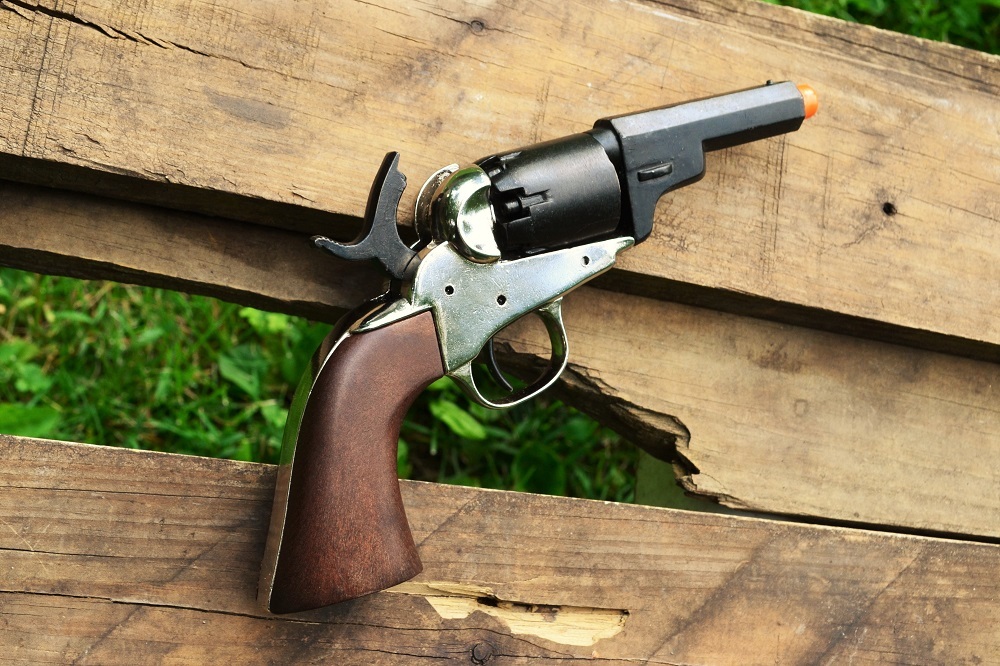 Colt 1849 Navy Pocket Pistol Revolver - Wells Fargo - Dragoon - Denix Replica