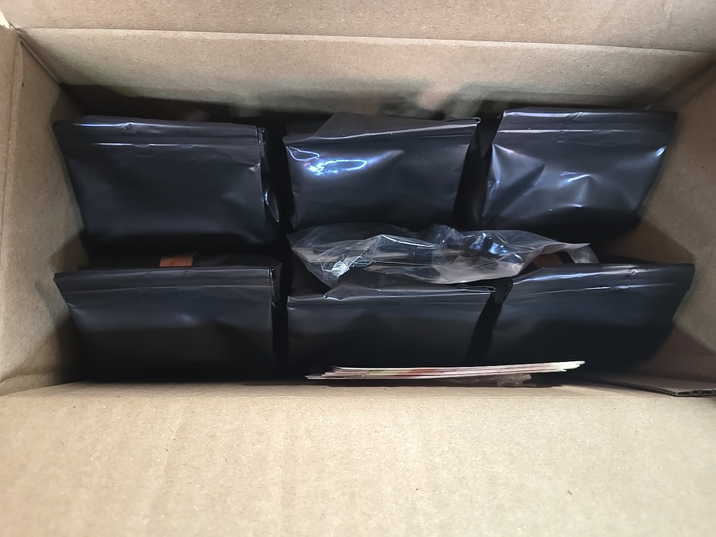 (6 Pack) Starbucks Reserve Whole Bean Coffee 250g 8.8oz BB 09/mar/26