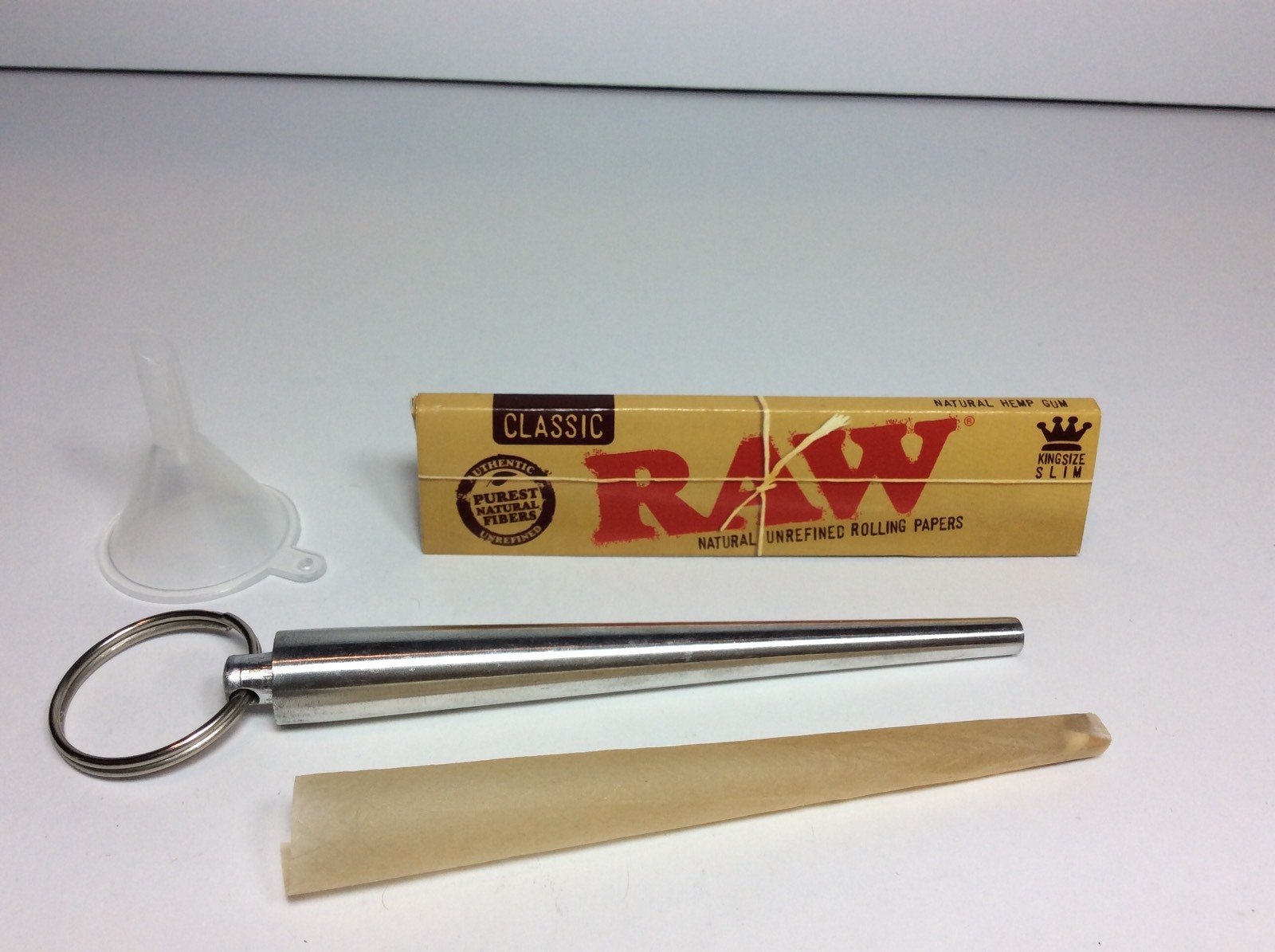 ROLL YOUR OWN CONE MAKER ROLLING GUIDE ROLLER TOOL FUNNEL RAW KING SLIM PAPERS
