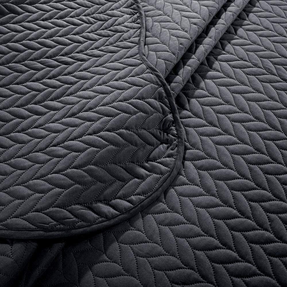 3 Piece Embossed Quilted Bedspread Reversible Queen King Size Coverlet Bed Throw