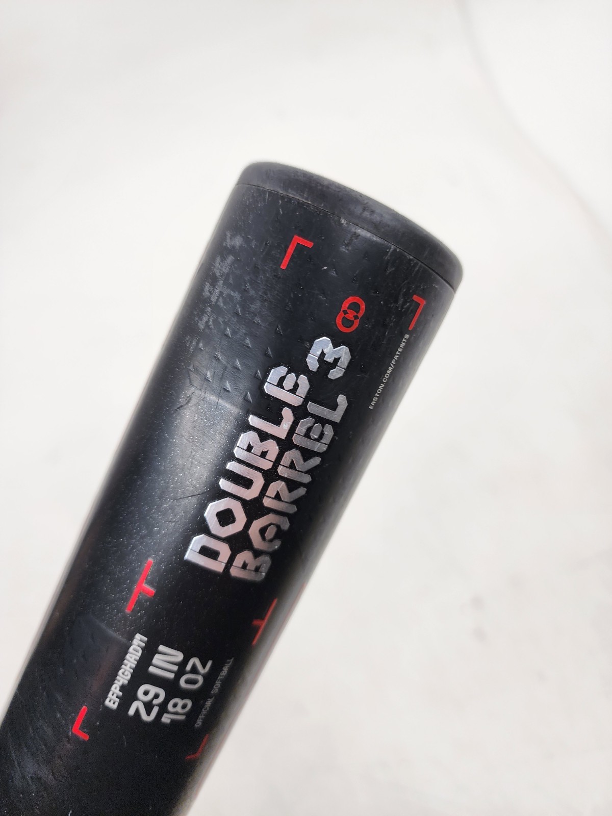 Easton Ghost Advanced -11 29/18 Fastpitch Softball Bat Black/Red EFP4GHAD11