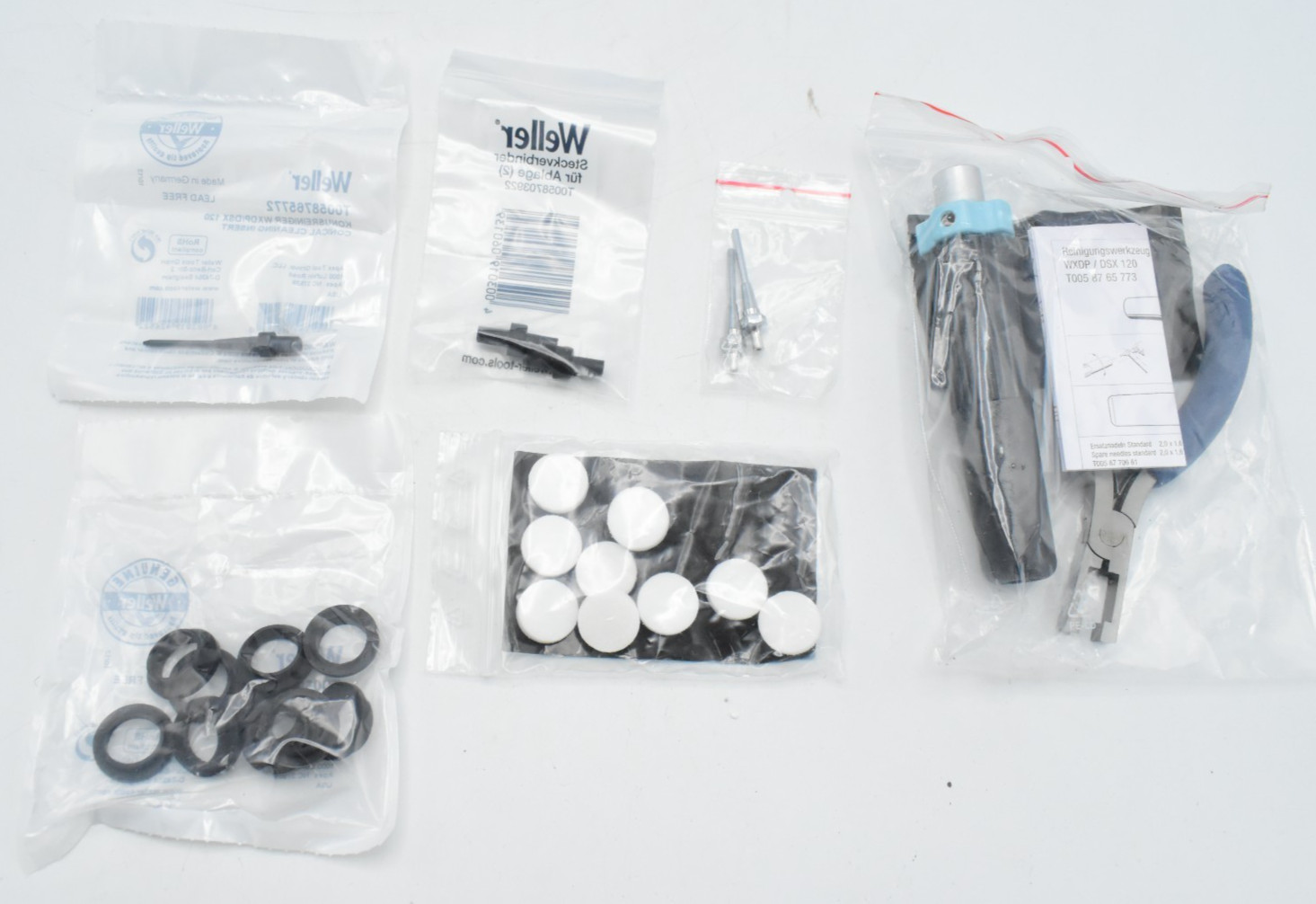 Weller WXD2010 2-Channel Desoldering Station with WXDP120 Iron + WDH70 Stand