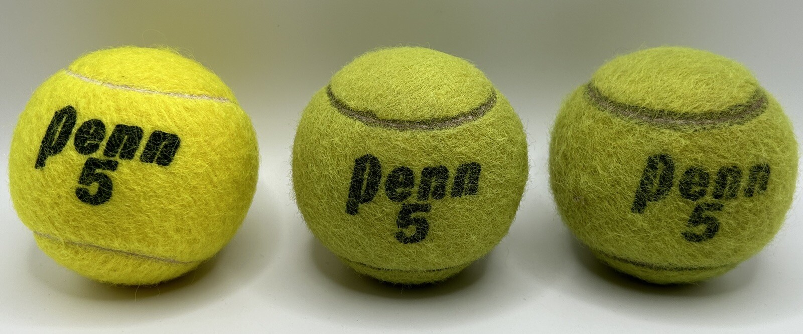 PENN Tennis Balls Metal Can X-76 YHD Heavy Duty Felt Yellow Vintage