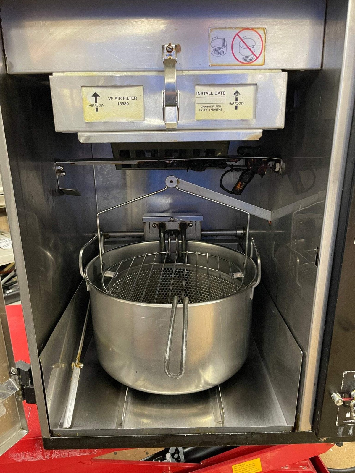 Used Broaster VF-3i SmartTouch 21lb Ventless Fryer with ANSUL System 120/208V 1P