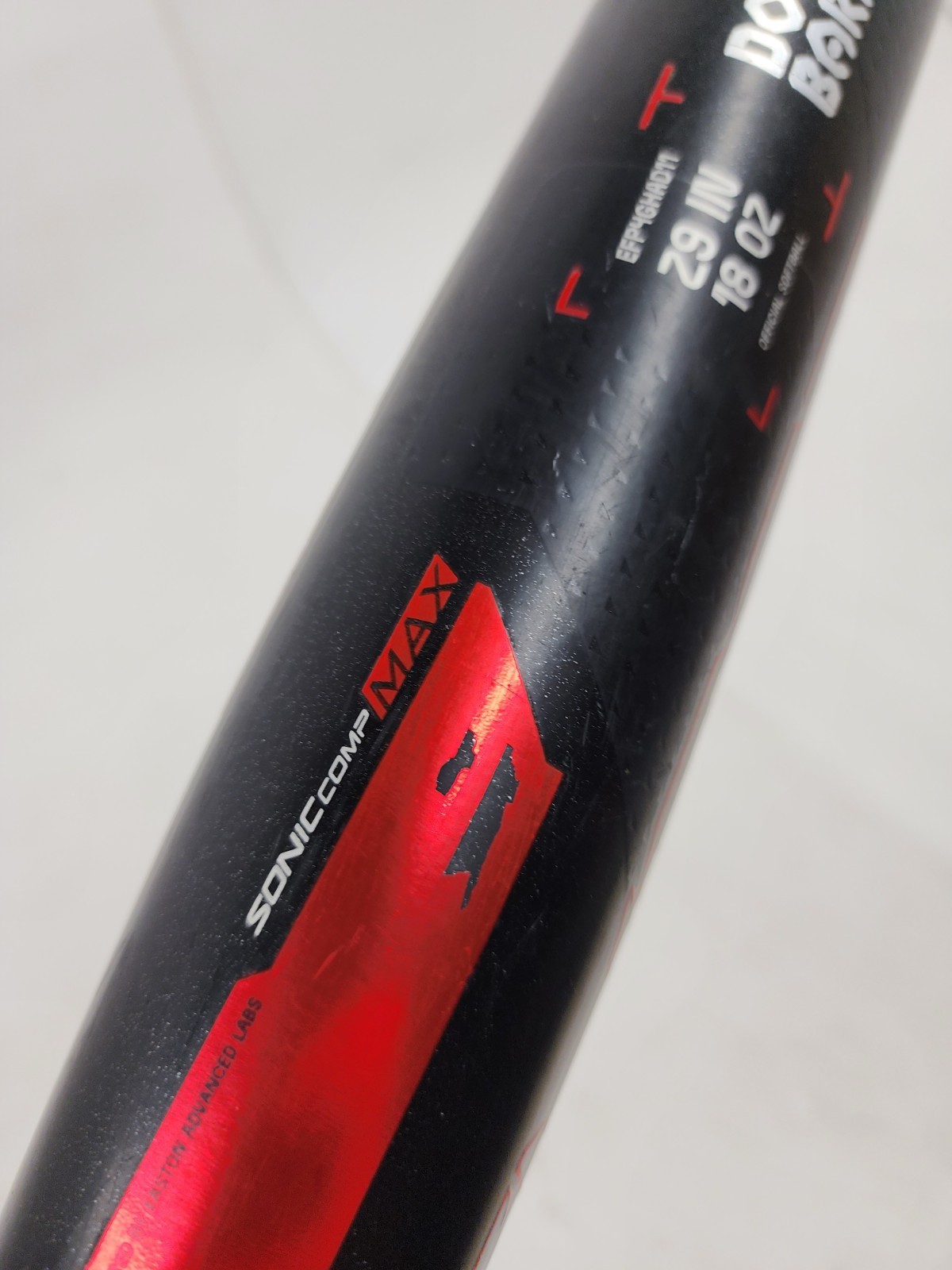 Easton Ghost Advanced -11 29/18 Fastpitch Softball Bat Black/Red EFP4GHAD11