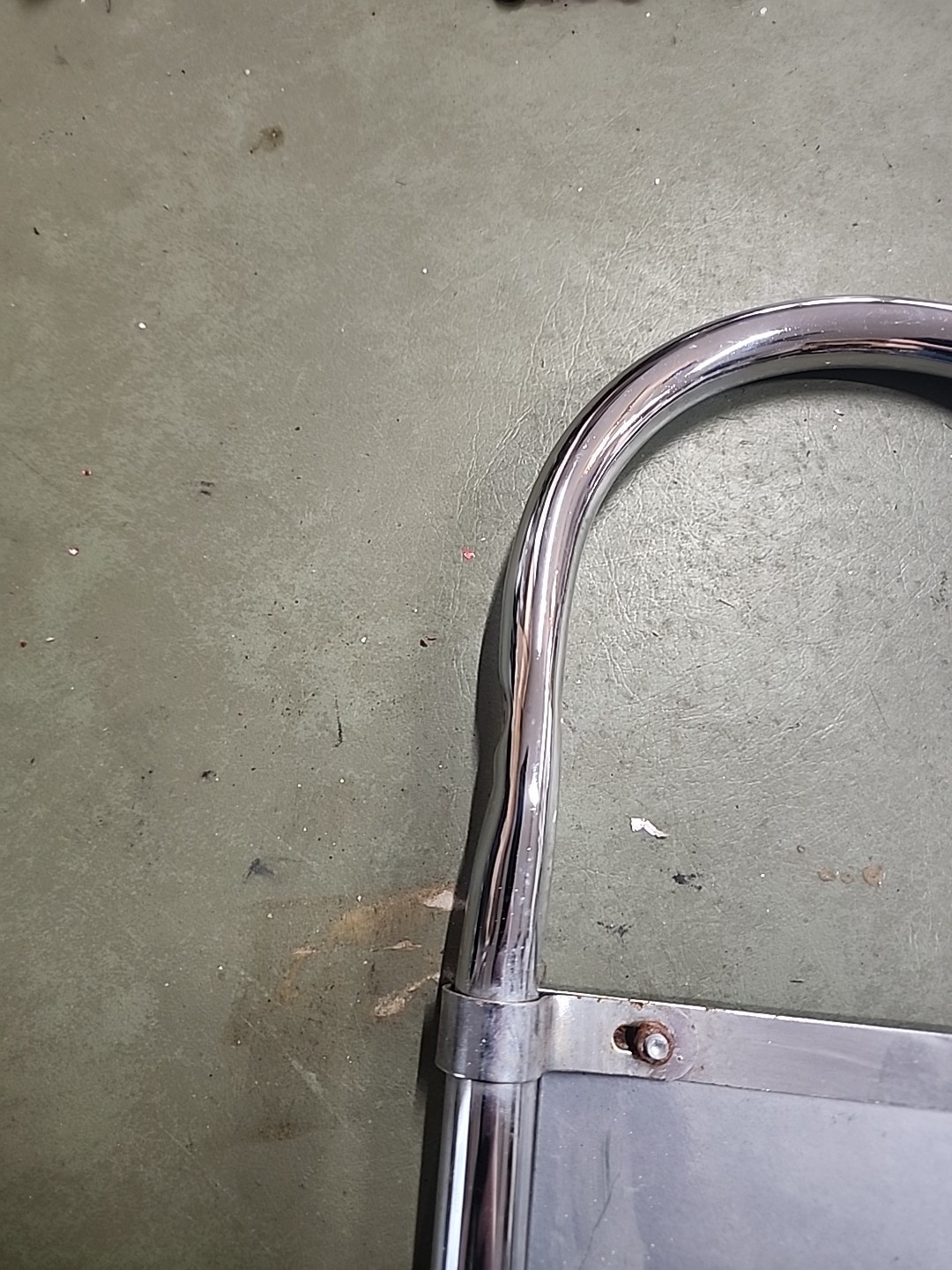 SCHWINN LIL STINGRAY TRICYCLE CHROME REAR SISSY BAR WITH PLATE NICE CHEAP L$$K