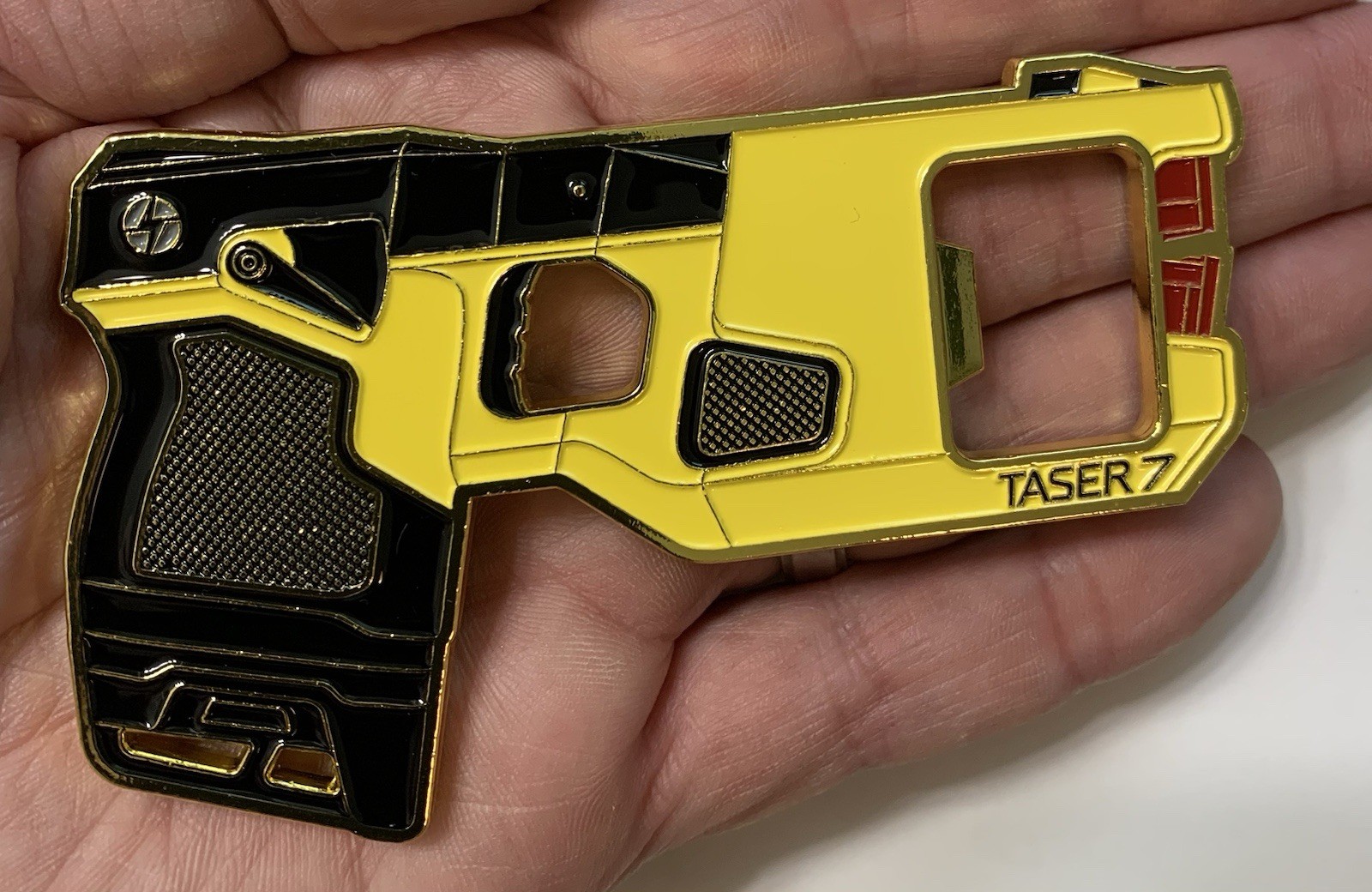 SUFFOLK COUNTY POLICE TASER 7 FIREARMS RANGE OPENER SCPD CHALLENGE COIN NEW YORK