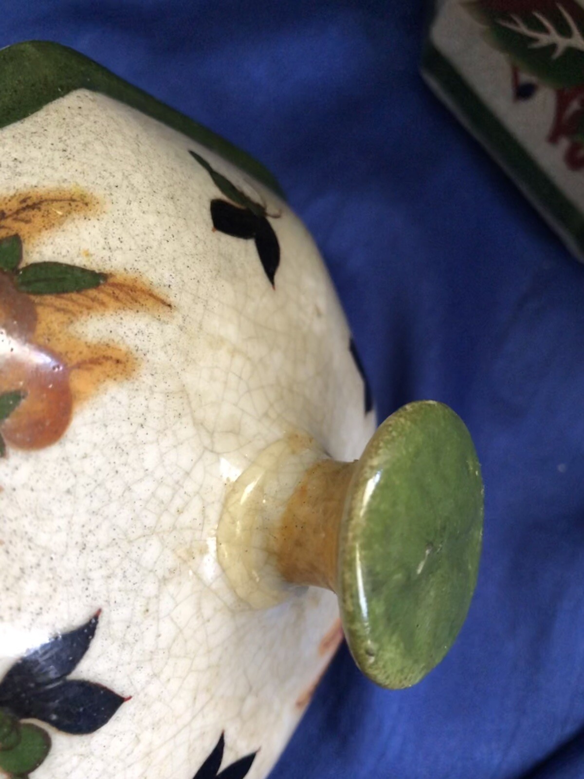 Chinese Porcelain Canister Lidded Jar ZHONGGUO ZHI ZAO Rare Colors On Pattern