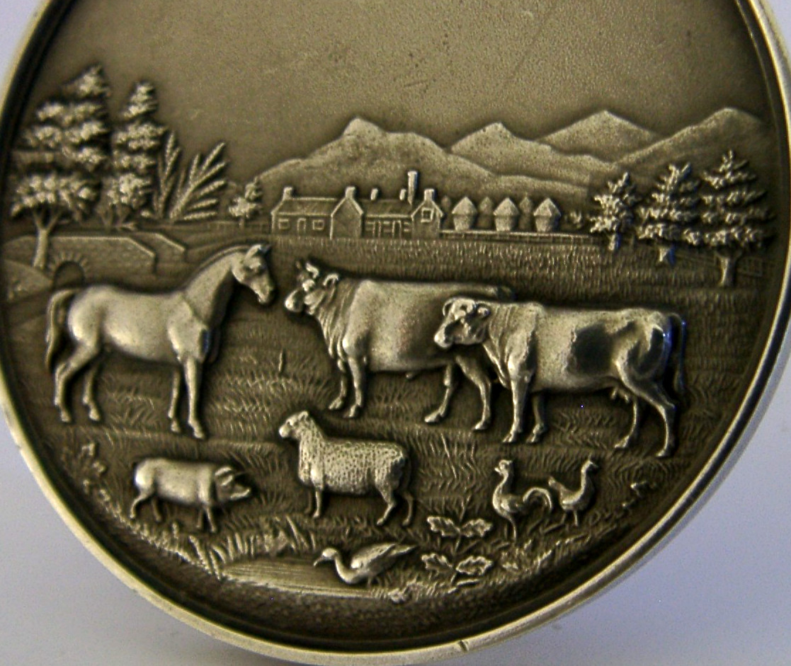 LARGE 50g ENGLISH SOLID STERLING SILVER FARMING MEDAL 1902 LIVESTOCK HORSE COWS