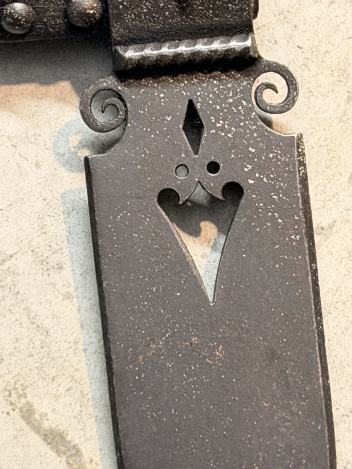 1800’s Native American Lakota (Sioux) Knife–Tomahawk with Beaded Drop