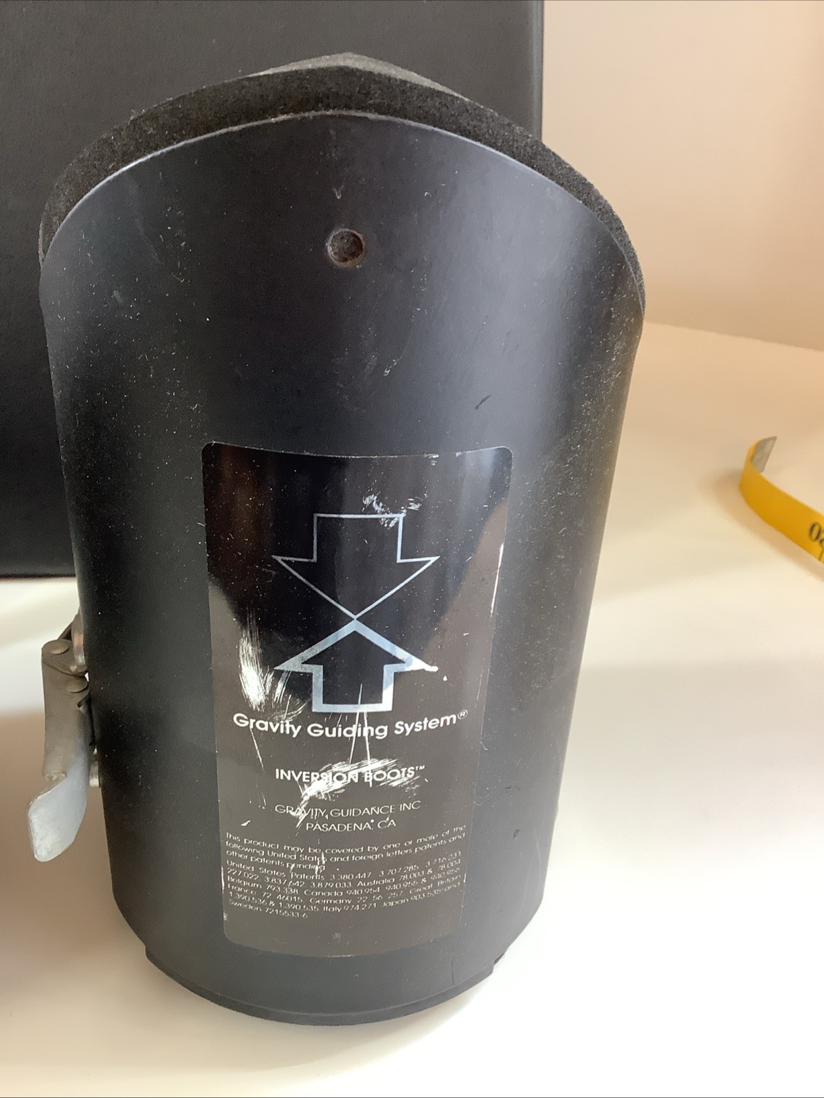 Vintage 1980’s Gravity Guiding System Metal Inversion Boots Ankle Holders w/ Box