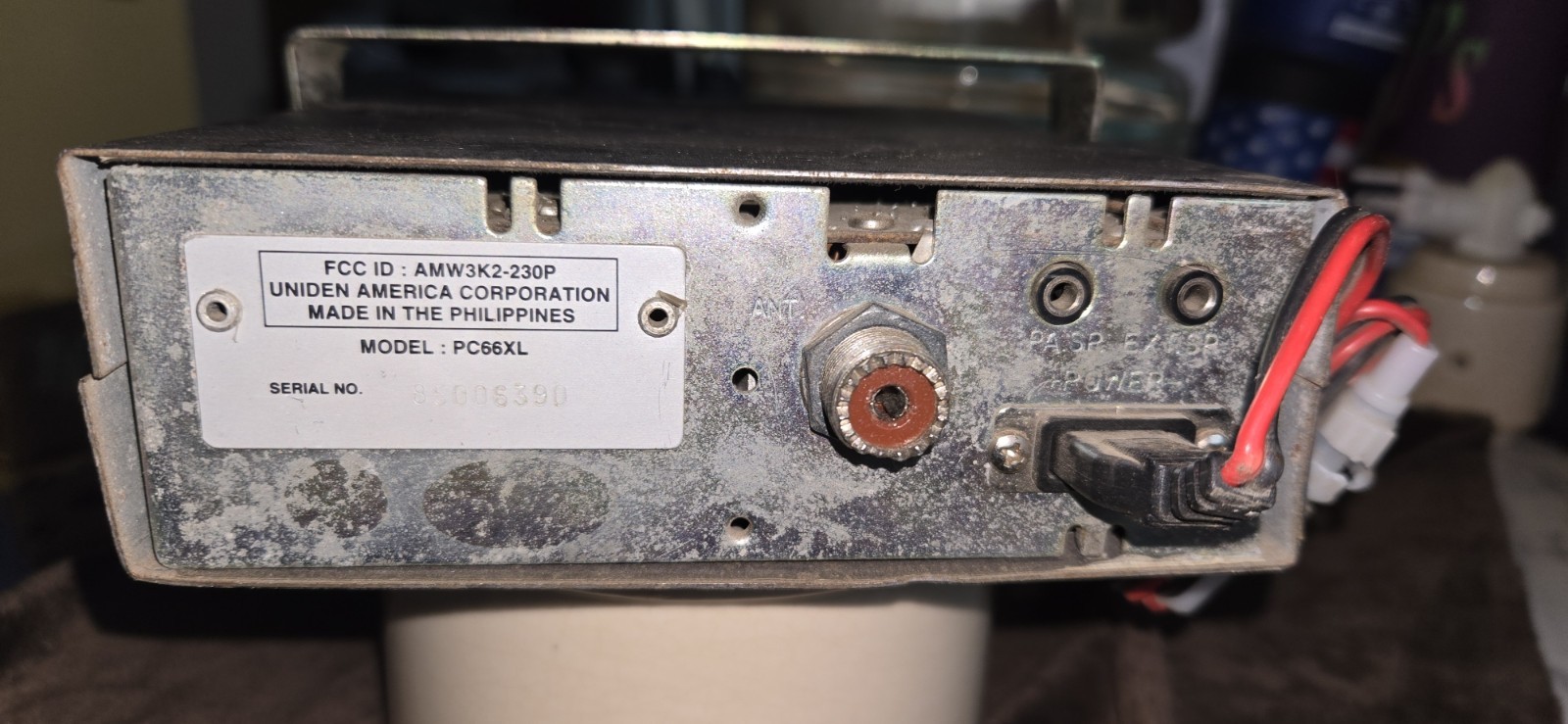 Uniden PC66XL 40-Channel CB Radio Mic and power cord & bracket
