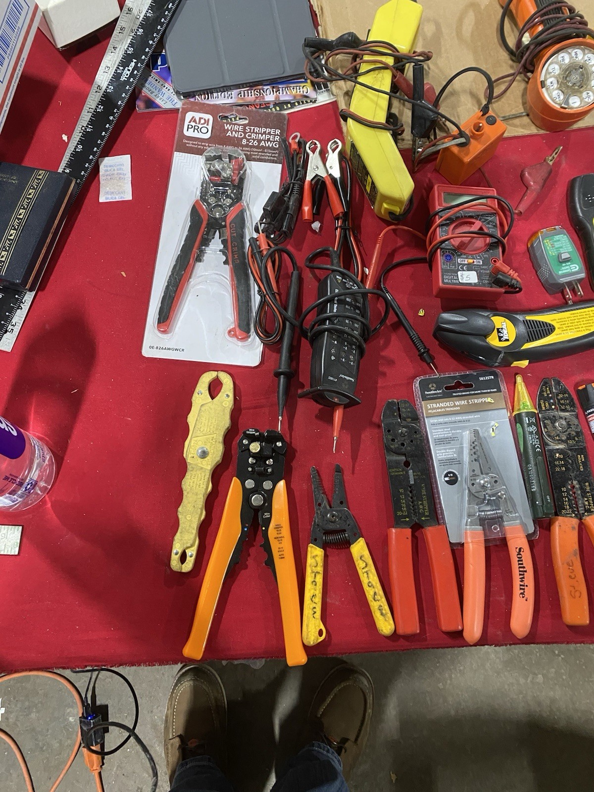Lot of Electrician Tools Mixed Tools and Brands Screwdrivers Etc Used Free Ship