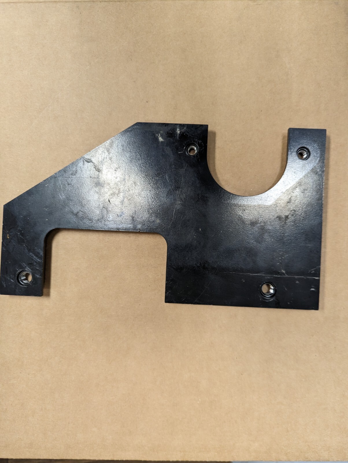 GENUINE OEM INTERNATIONAL 7-WAY TRAILER SOCKET SUPPORT BRACKET 4064883c2